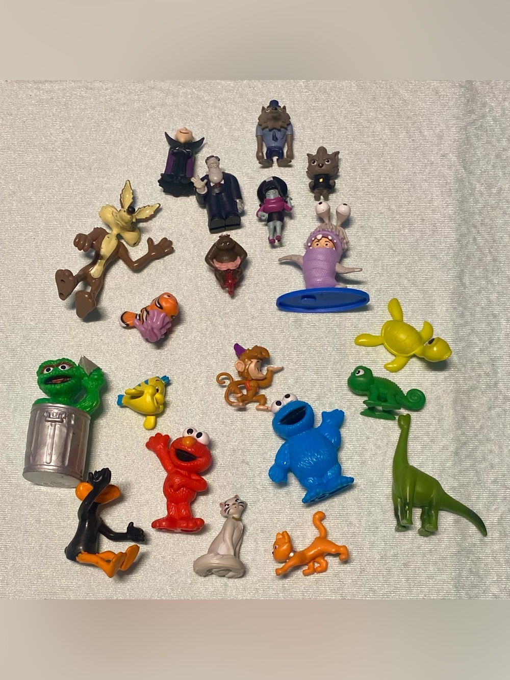 Assorted Kids Toy Characters Pack - Multi-Color Playset
